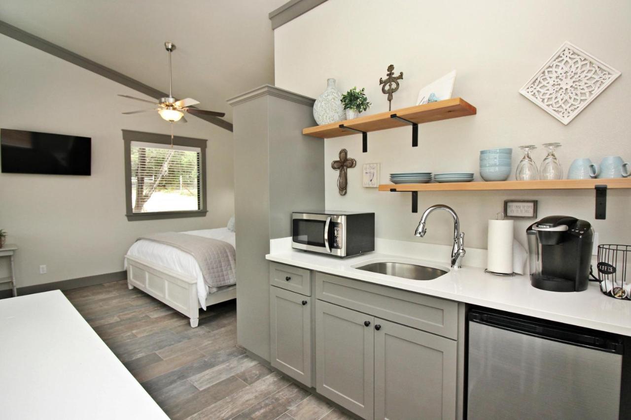 Green Acres Cottages - Fredericksburg Suite Wimberley Εξωτερικό φωτογραφία